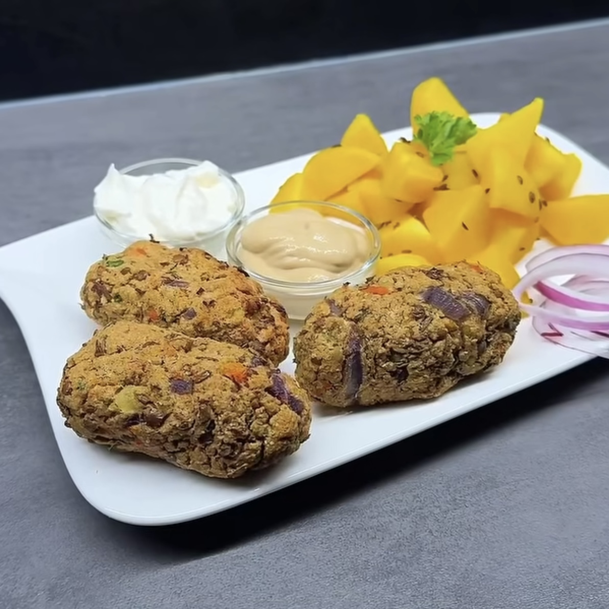 Čevabčiči z čočky